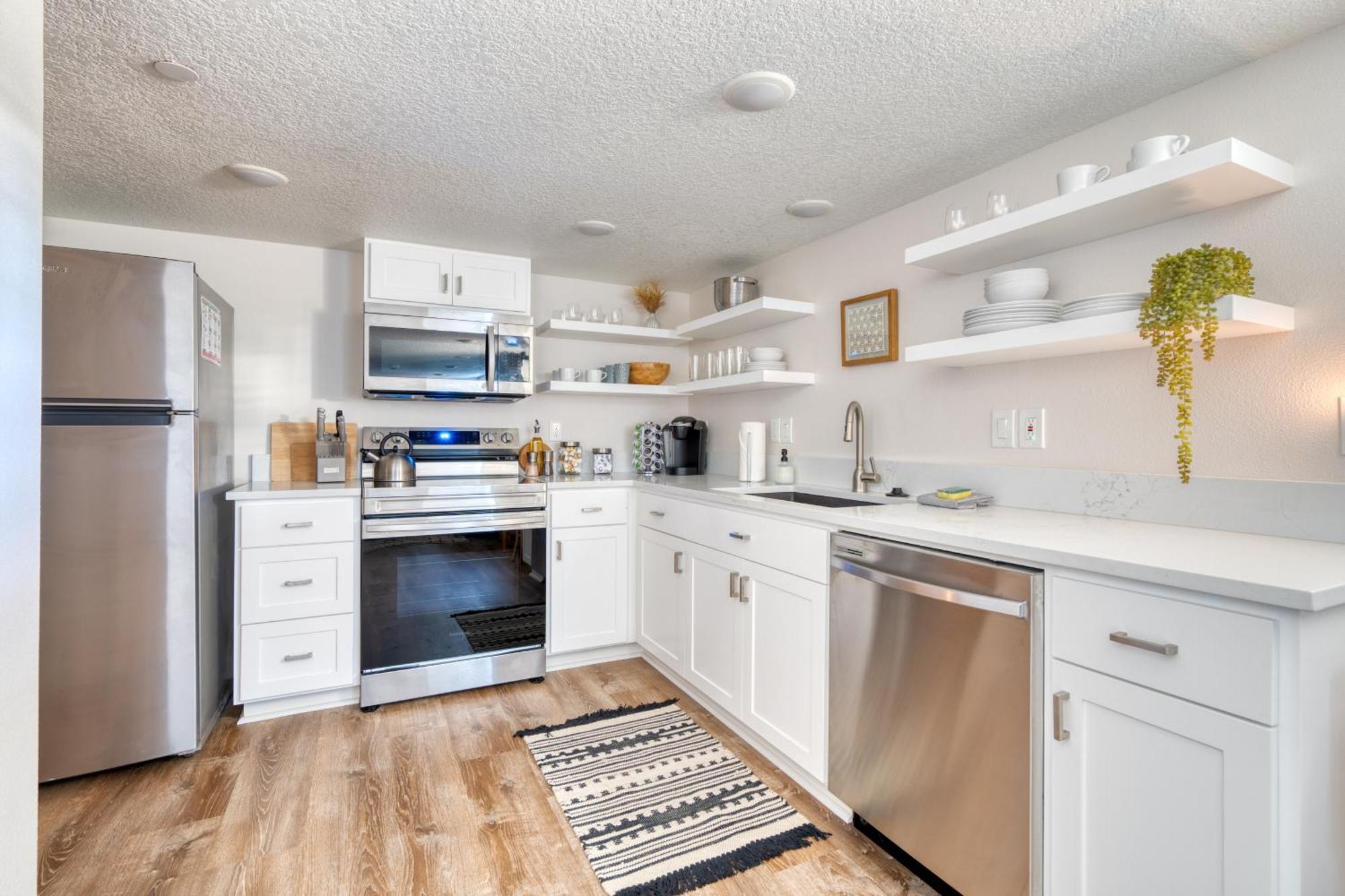 - Private Group Getaway, Sleeps 12