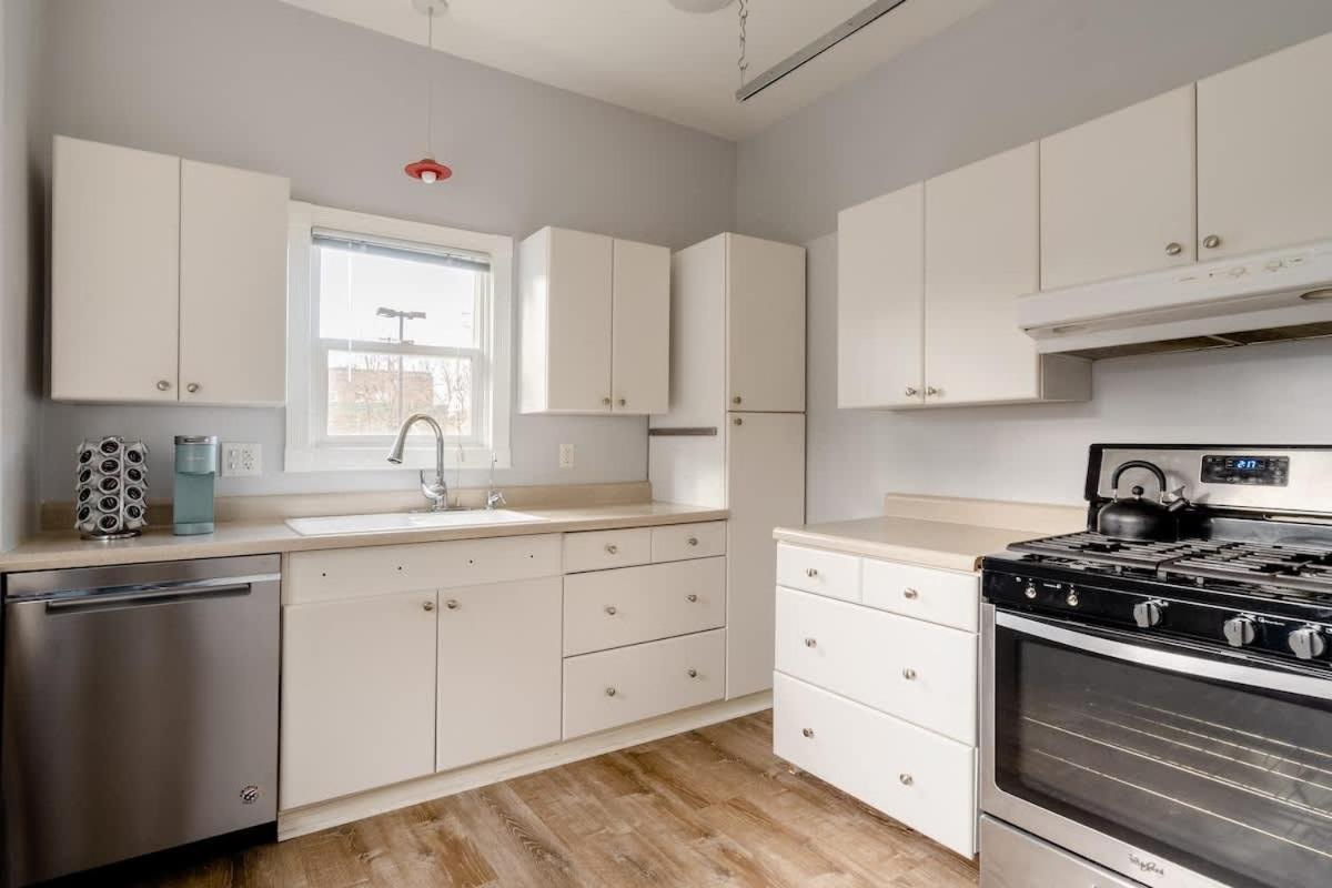 - Private Group Getaway, Sleeps 12 *